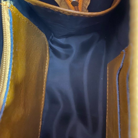 Real Leather Purse - Picture 5 of 6